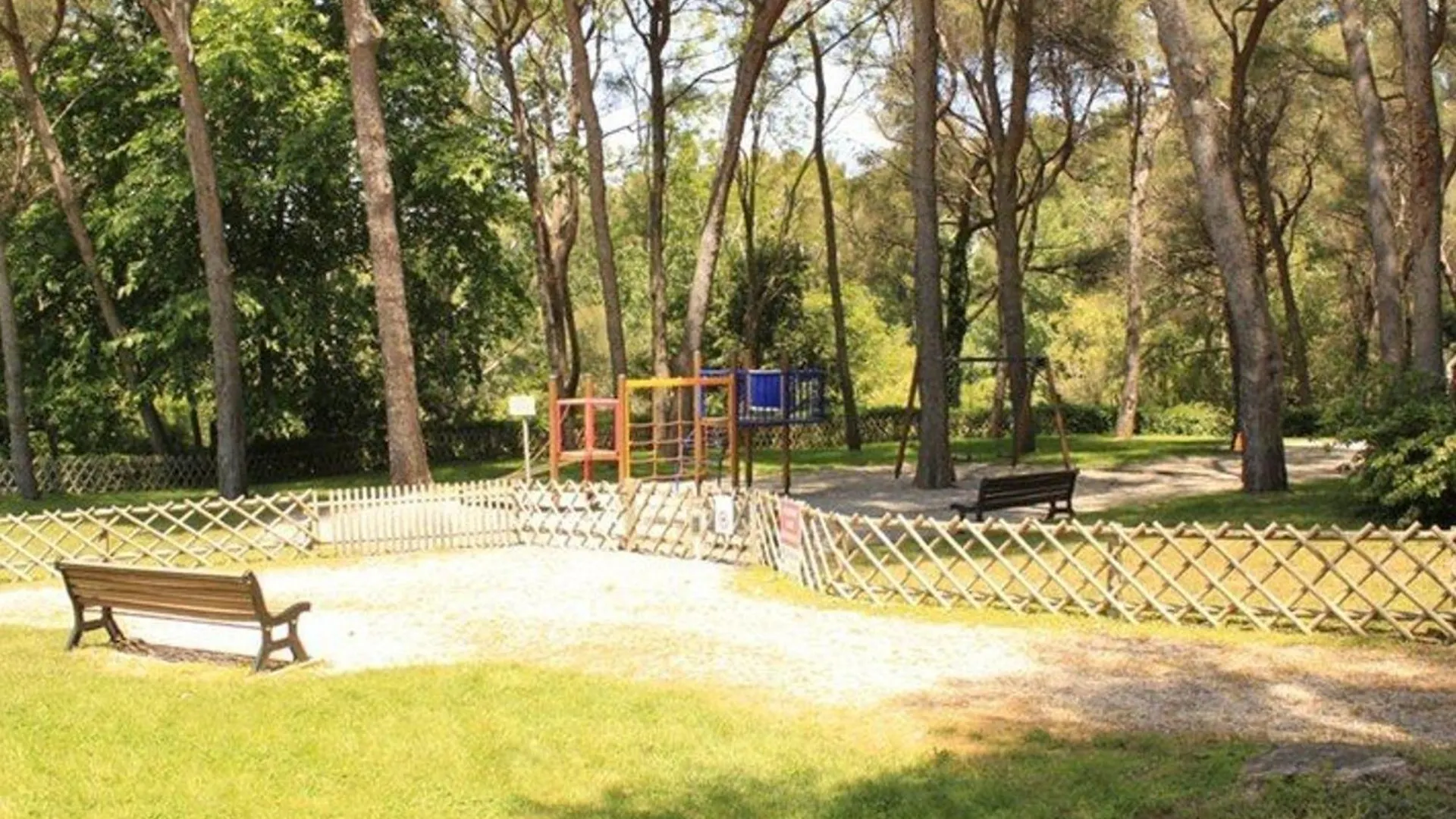 T2 Avec Parking, Piscine, Tennis - 200M Plages Et Commerces - Fr-1-316-58 Six-Fours-les-Plages 0*,  França